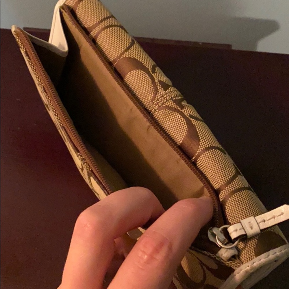 Coach Wallet - Picture 3 of 6